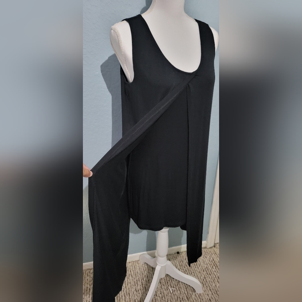 CAbi Convertible Beyond Tee NWOT - Picture 6 of 11